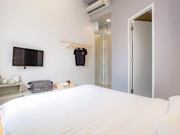 Norn Yaowarat Hotel : photo 5 de la chambre chambre double standard