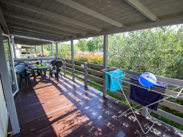 Easyatent Mobile home Bijela Uvala : photo 7 de la chambre mobile home