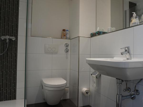 Hotel Chrisma : photo 6 de la chambre chambre double