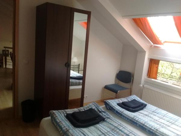 Reykjavik Peace Center Guesthouse : photo 4 de la chambre chambre double ou lits jumeaux standard