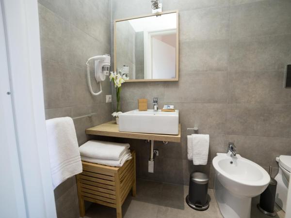 Suite Inn Catania : photo 10 de la chambre chambre double ou lits jumeaux