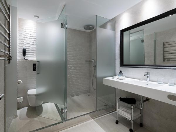 Catalonia Plaza Catalunya : photo 9 de la chambre suite junior avec piscine privée - accès spa