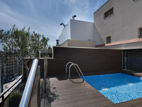 Catalonia Plaza Catalunya : photo 7 de la chambre suite junior avec piscine privée - accès spa