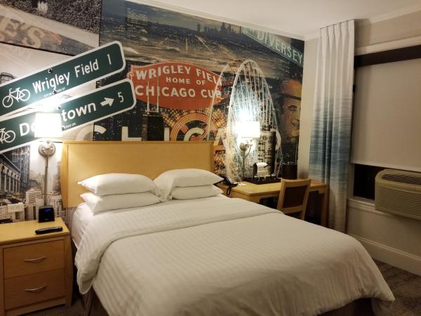 Hotel Versey Days Inn by Wyndham Chicago : photo 1 de la chambre chambre double