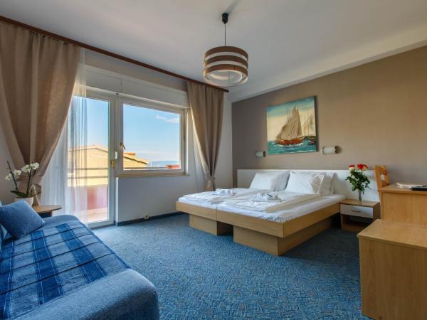 Rooms Split : photo 5 de la chambre chambre double ou lits jumeaux deluxe - vue sur mer