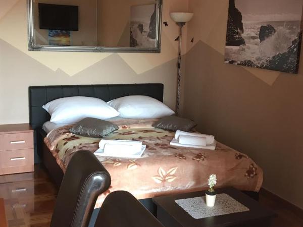 Villa Valentina : photo 4 de la chambre comfort one-bedroom apartment apartment with balcony