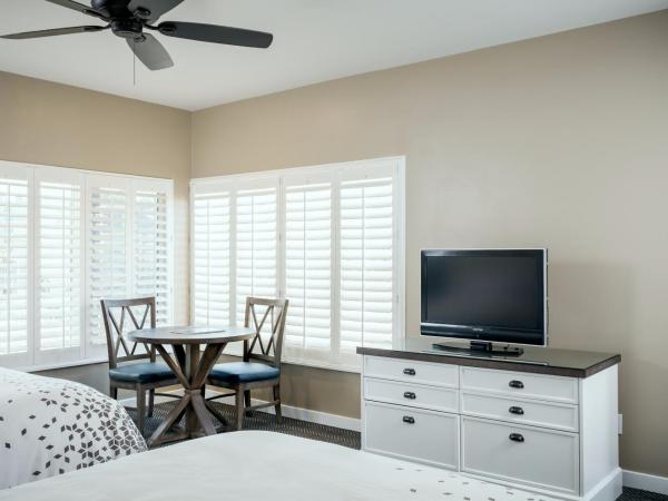 Pacific Shores Inn : photo 2 de la chambre chambre standard avec 2 lits queen-size