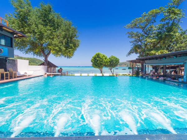 Ibiza Phi Phi : photo 9 de la chambre bed in 8-bed mixed dormitory seaview- aircon available 5pm - 11am daily