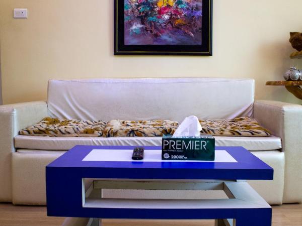 Royal Penguin Boutique Hotel & Spa : photo 3 de la chambre suite junior