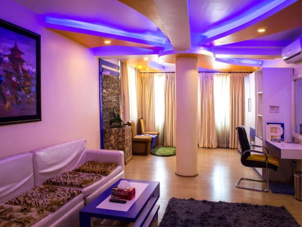 Royal Penguin Boutique Hotel & Spa : photo 2 de la chambre suite présidentielle