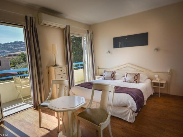 Hôtel Méditerranée : photo 3 de la chambre chambre triple - vue latérale sur mer - premier Étage