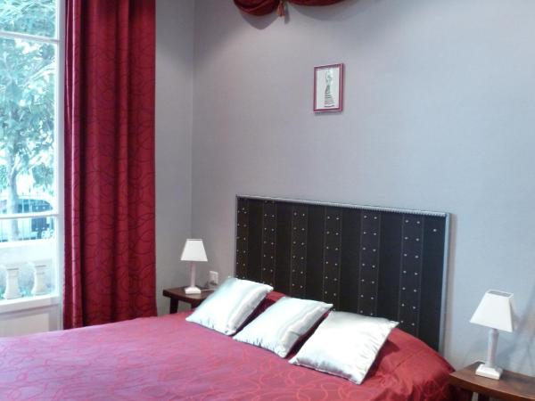 Hotel Victor Hugo Nice : photo 6 de la chambre chambre double standard