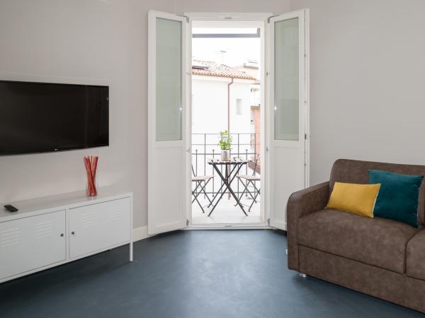 Almarossa : photo 1 de la chambre appartement supérieur avec balcon