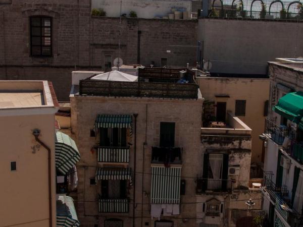 Palazzo Verrone : photo 9 de la chambre chambre double standard avec salle de bains commune