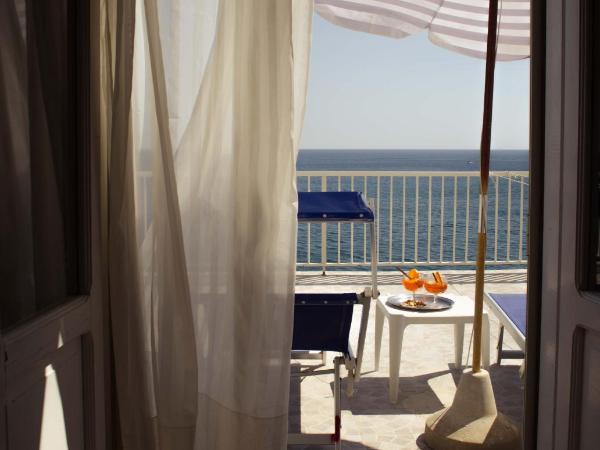 Hotel Angelino : photo 6 de la chambre chambre familiale standard