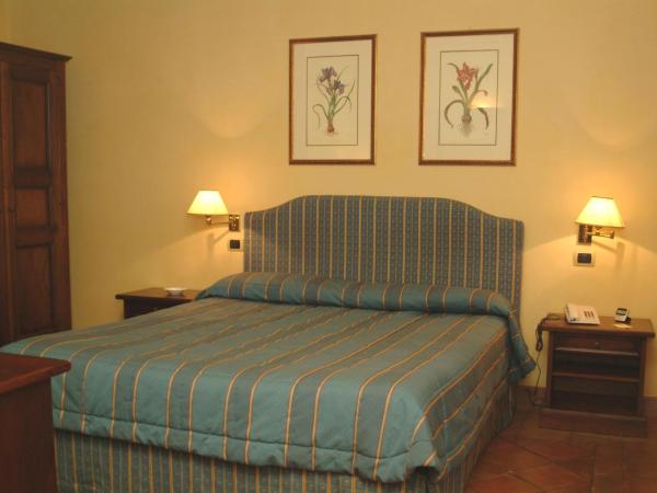 Hotel La Ville : photo 3 de la chambre chambre double ou lits jumeaux classique