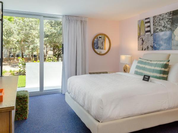 Plunge Beach Resort : photo 2 de la chambre chambres king avec vue sur le complexe