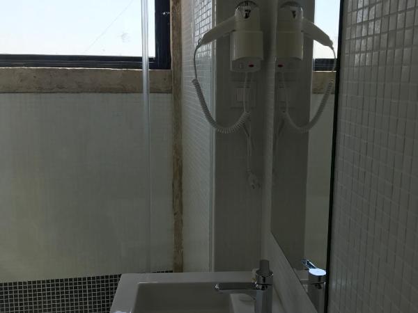 Casa da Sé Cathedral Suites : photo 8 de la chambre suite supérieure - vue sur tour et cathédrale