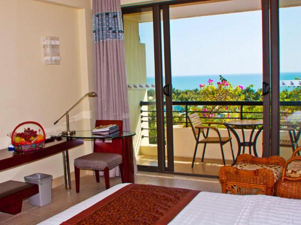 Palm Beach Resort & Spa : photo 3 de la chambre chambre double ou lits jumeaux premier avec vue sur l'océan 