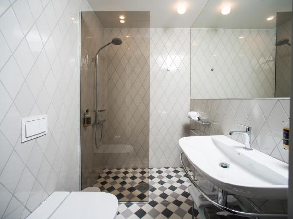 Bergen Børs Hotel : photo 7 de la chambre chambre lit king-size deluxe - vue sur ville