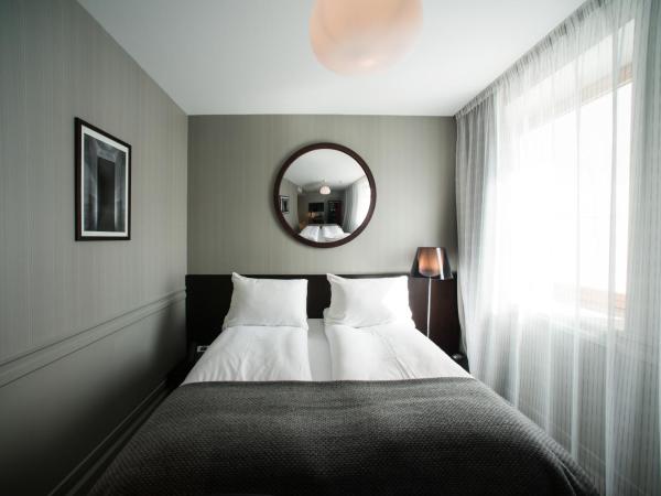 Bergen Børs Hotel : photo 9 de la chambre petite chambre lit queen-size