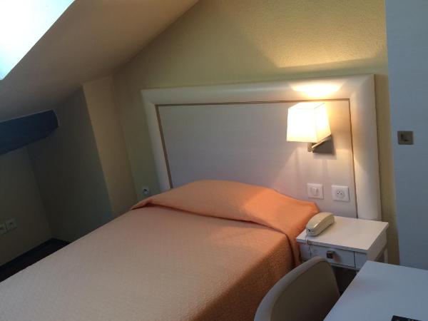 Hotel Elysée : photo 1 de la chambre chambre simple Économique
