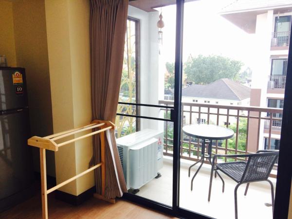Baan Sang Singh : photo 4 de la chambre chambre d'angle de luxe avec balcon