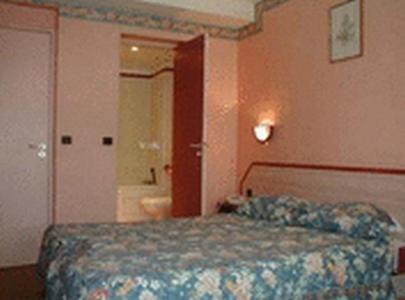 Hôtel Aladin : photo 2 de la chambre chambre double confort