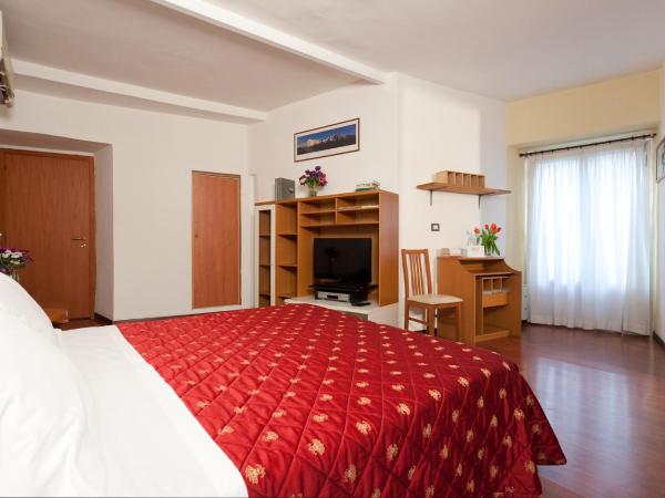Hotel Helvetia : photo 2 de la chambre chambre quadruple