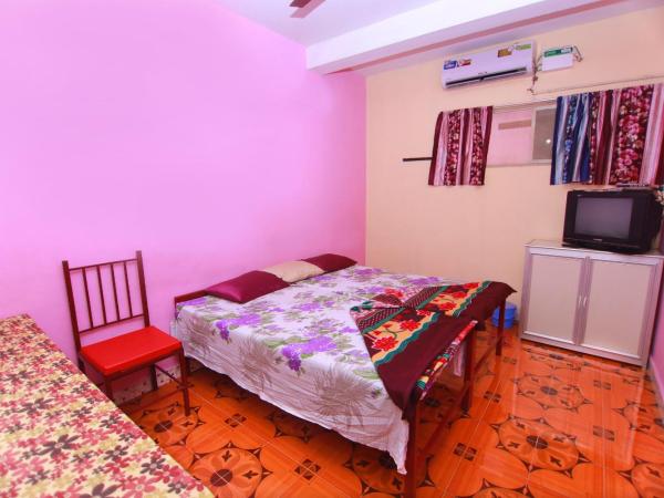 Pleasant Inn : photo 2 de la chambre family deluxe ac room