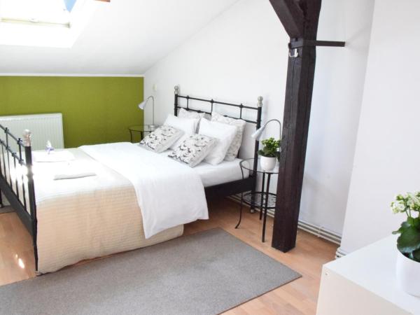 Blooms Inn & Apartments : photo 8 de la chambre appartement Économique