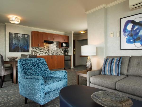 Chateau Victoria Hotel & Suites : photo 3 de la chambre suite 2 chambres