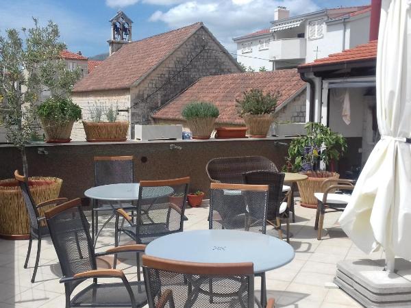 Guest House Klaudija : photo 1 de la chambre appartement 2 chambres