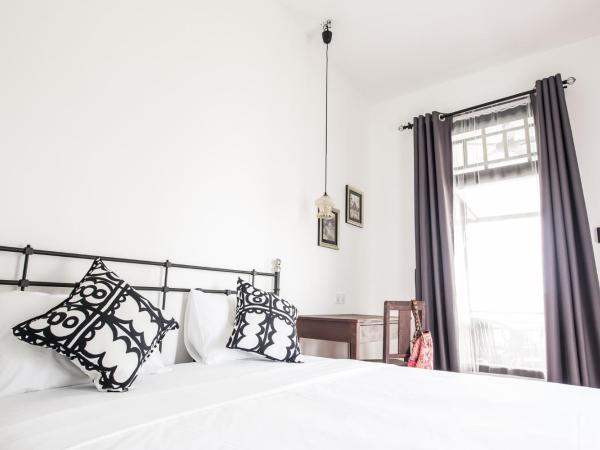 The Marian Boutique Lodging House : photo 6 de la chambre chambre lit king-size - vue sur piscine