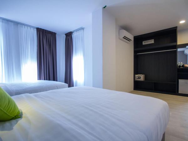 Manhattan Hotel Ipoh : photo 6 de la chambre chambre familiale avec 2 lits queen-size