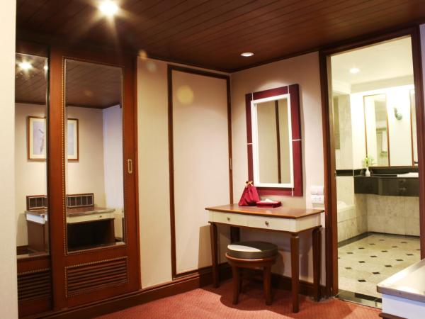 Golden Tulip Sovereign Hotel Bangkok : photo 2 de la chambre grande chambre lit king-size deluxe