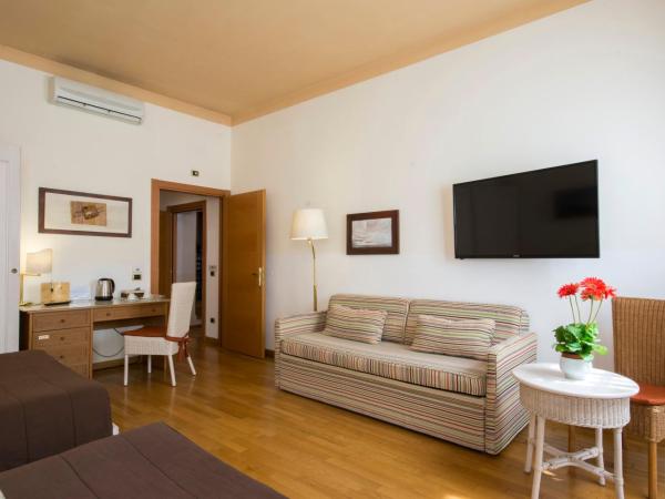 Piazza Paradiso Accommodation : photo 2 de la chambre chambre familiale (5 adultes)