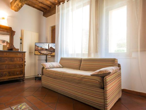 Piazza Paradiso Accommodation : photo 10 de la chambre studio - bâtiment séparé