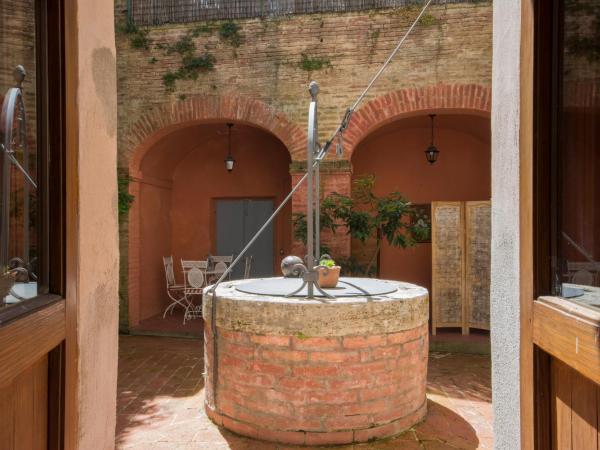 Piazza Paradiso Accommodation : photo 2 de la chambre appartement 1 chambre - bâtiment séparé