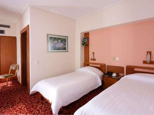 Xenophon Hotel : photo 5 de la chambre chambre deluxe double ou lits jumeaux