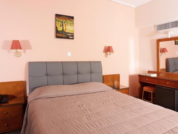 Xenophon Hotel : photo 4 de la chambre chambre deluxe double ou lits jumeaux