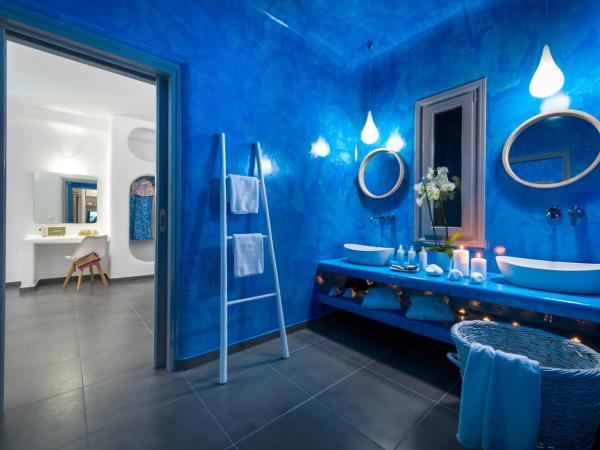 San Marino Suites by Calm Collection : photo 10 de la chambre villa 2 chambres avec jacuzzi intérieur et piscine privée - villa aqua marine 