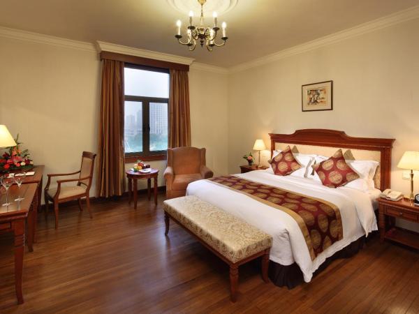 Jin Jiang Pacific Hotel : photo 2 de la chambre chambre lit king-size classique avec vue sur la ville