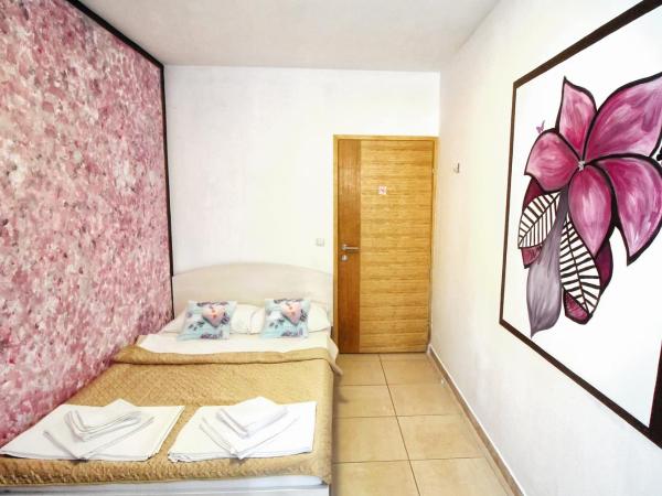 Villa Monsena : photo 2 de la chambre chambre double Économique - vue sur mer