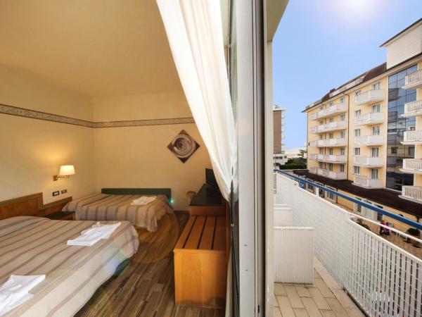Hotel Marina Bay : photo 6 de la chambre chambre quadruple