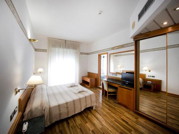 Hotel Marina Bay : photo 8 de la chambre chambre double ou lits jumeaux