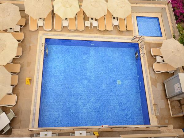 City Hotel Marmaris : photo 4 de la chambre chambre double standard - vue sur piscine