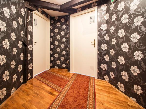 Hostel Centar : photo 6 de la chambre lit simple dans dortoir de 4 lits