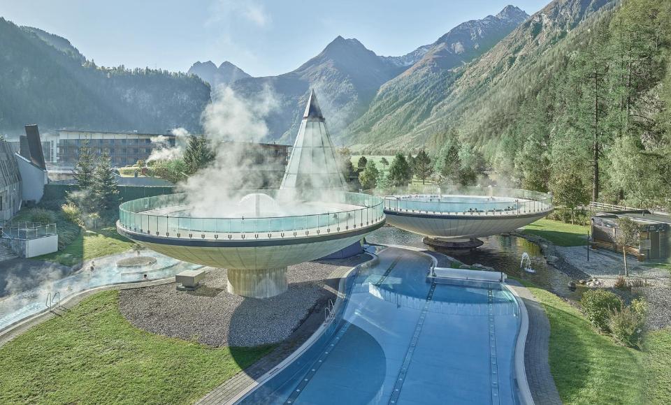 Aqua Dome 4 Sterne Superior Hotel & Tirol Therme Längenfeld