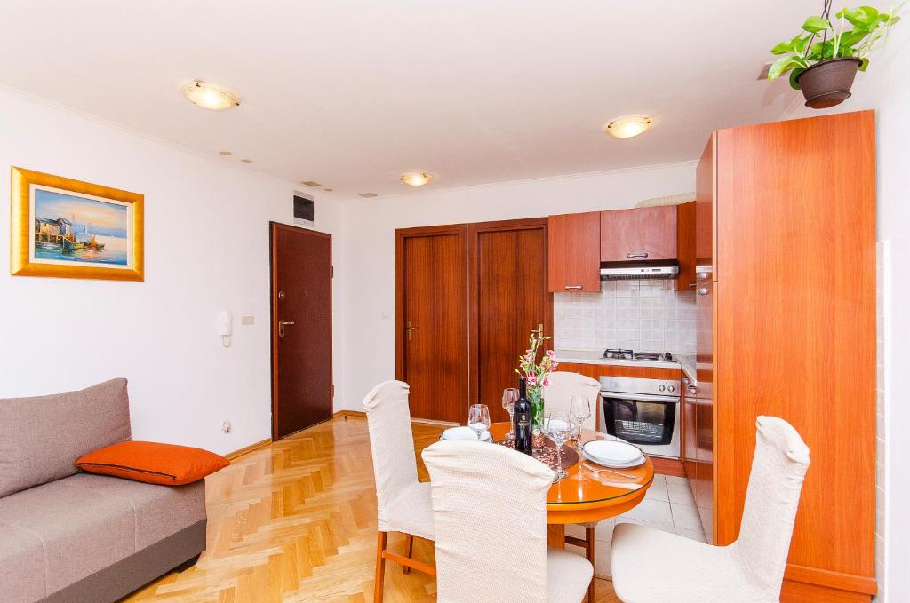 Apartment Lucija 4